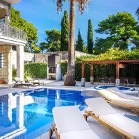 Vila Ambassador