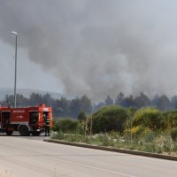 Vatrogasci kanaderi gase požar kod Šibenika