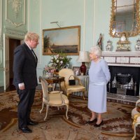 Kraljica Elizabeta i Boris Johnson