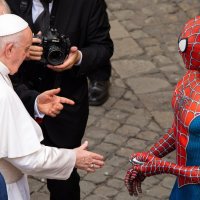 Papa Franjo i Spiderman