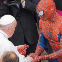 Papa Franjo i Spiderman