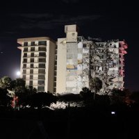 Urušila se zgrada na Floridi