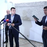 Dario Hrebak, Nikola Grmoja