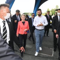 Ursula von der Leyen u Rimac automobilima