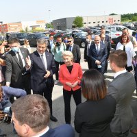 Ursula von der Leyen u Rimac automobilima