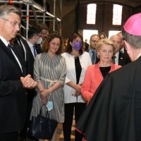 Ursula von der Leyen u društvu Plenkovića obišla Zagrebačku katedralu