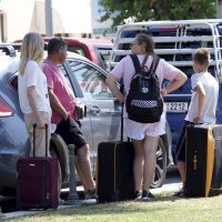 Gužva na trajektu u Makarskoj