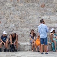 Dubrovnik: Turisti u razgledavanju stare gradske jezgre