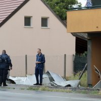 Osijek: Jako nevrijeme otkinulo limeni krov sa zgrade