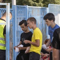 Atmosfera i brzo antigensko testiranje uoči Thompsonovog koncerta u Sinju