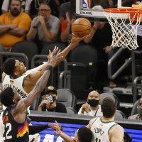 Milwaukee Bucks - Phoenix Suns