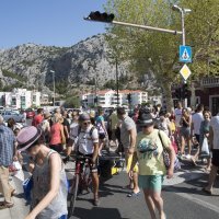 Turisti u Omišu