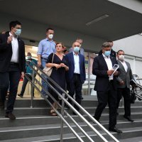 Premijer Plenković obišao ozlijeđene putnike u Slavonskom Brodu