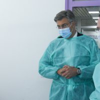 Kosovski premijer Kurti s Plenkovićem obilazi unesrećene u Slavonskom Brodu