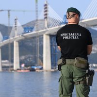 Postavljanje zadnjeg segmenta čelične konstrukcije Pelješkog mosta