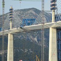 Postavljanje zadnjeg segmenta čelične konstrukcije Pelješkog mosta