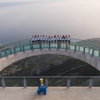 Spektakularne fotografije zlatnog pehara Europskog prvenstva u odbojci za žene koji je stigao na Nebesku šetnicu