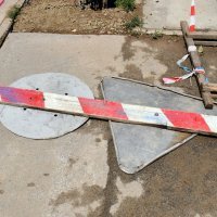 Snažan vjetar rušio prometne znakove u Slavonskom Brodu