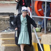 Imelda Staunton kao kraljica Elizabeta u 5. sezoni 'Krune'