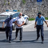 Priveden dubrovacki gospodarstvenik i njegov sin