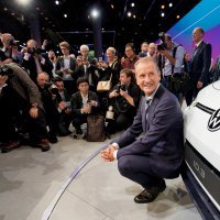 Herbert Diess predstavlja električni automobil ID.3