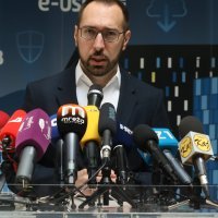 Konferencija za medije Tomislava Tomaševića