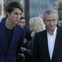Bernard Arnault sa sinom