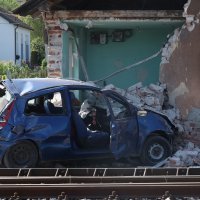 Nalet vlaka na auto kod Novog Marofa