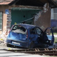 Nalet vlaka na auto kod Novog Marofa