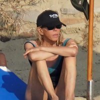 Brigitte i Emmanuel Macron na plaži