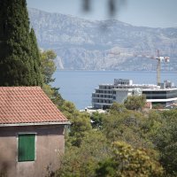 Postira - gradilište hotela koji je uzburkao duhove