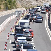 Velike gužve na graničnom prijelazu Kastel u Istri