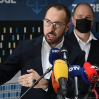 Konferencija za novinare zagrebačkoga gradonačelnika Tomislava Tomaševića