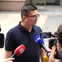 Dolazak članova SDP-a na sjednicu Predsjedništva