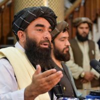 Konferencija za medije nove afganistanske vlasti, glasnogovornik talibana Zabihullah Mujahid