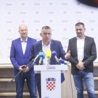 Zagreb: Predsjedništvo Domovinskog pokreta o stegovnom postupku protiv Škore