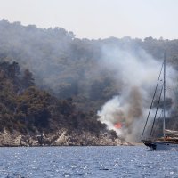 Požar na Hvaru pod kontrolom