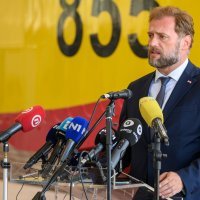 Premijer Plenković posjetio Protupožarnu eskadrilu HRZ-a