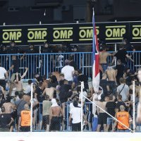 Sukob Torcide s policijom na utakmici izmedju Hrvatskog Dragovoljca i Hajduka