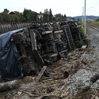 Nakon dva tjedna od nesreće radnici i dalje uklanjaju preostale vagone