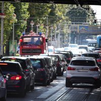 Potrgan tramvajski vod u Savskoj