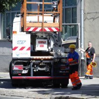 Potrgan tramvajski vod u Savskoj