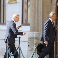 Guverner HNB-a Boris Vujčić dolazi u Banske dvore na sastanak s premijerom