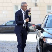 Guverner HNB-a Boris Vujčić dolazi u Banske dvore na sastanak s premijerom