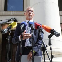 Zagreb: Boris Vujčić dao je izjavu o minusima u bankama