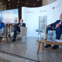 Predstavljanje knjige 'Nema mjesta za male snove' Shimona Peresa