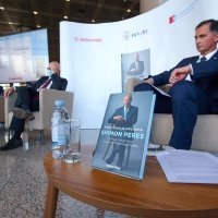 Predstavljanje knjige 'Nema mjesta za male snove' Shimona Peresa