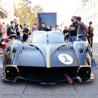 Superautomobili ispred Hotela Esplanade