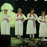 Rajevo selo: Predsjednik Milanović obišao izložbu fotografija "Čuvali smo granicu na Savi"