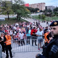 Hrvatski navijači ispred stadiona Poljud